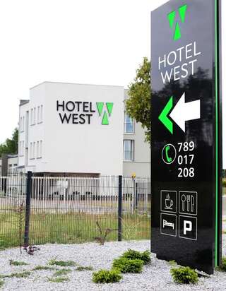 Отель Poznań West Hotel - Bon Turystyczny Познань-6